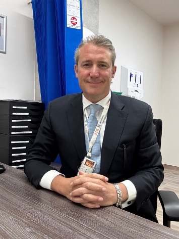 Dr Christopher Lawrence